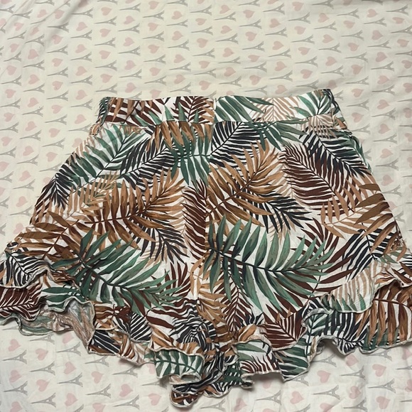 Francesca's Collections Pants - XS Francesca’s shorts! Never wore it, perfect for summer.